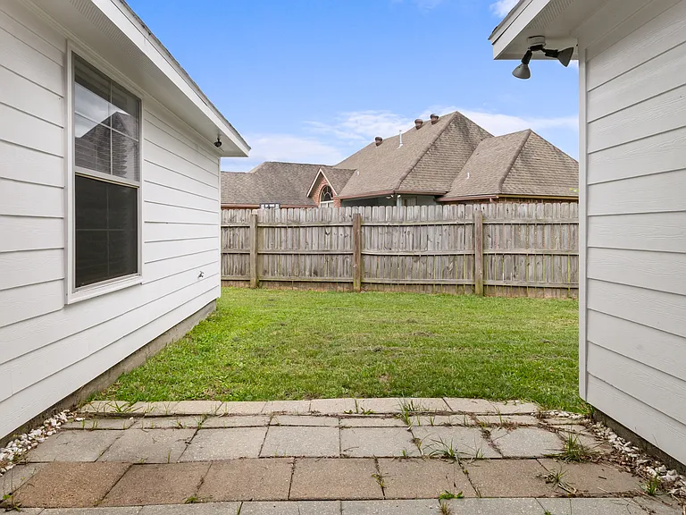 106 Country Mile Dr — Photo 24