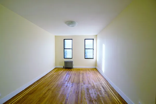 Rented by Julianna Realty Corp | media 6