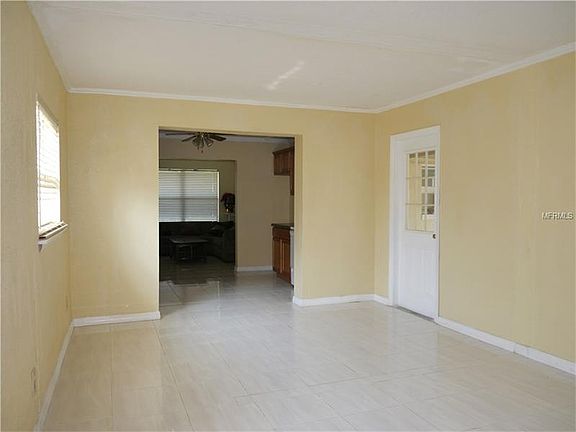 4th image of 1009 Faber Dr