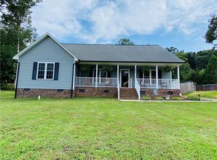 514 Old Castle Dr, Randleman, NC 27317