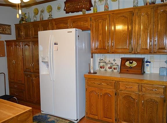 4th image of 937 Fm 513