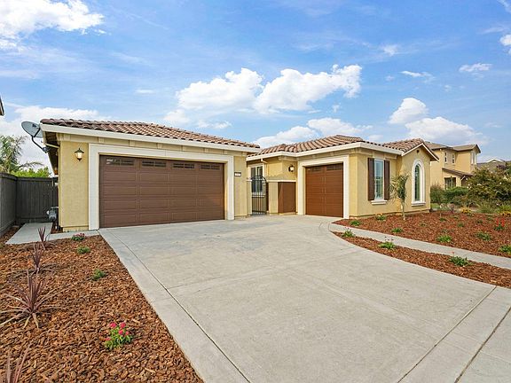2nd image of 2537 Centennial Dr