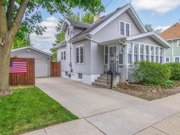 609 Emmet STREET, Watertown, WI 53094