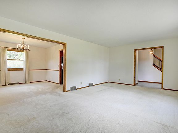 5th image of 8930 23rd Ave N