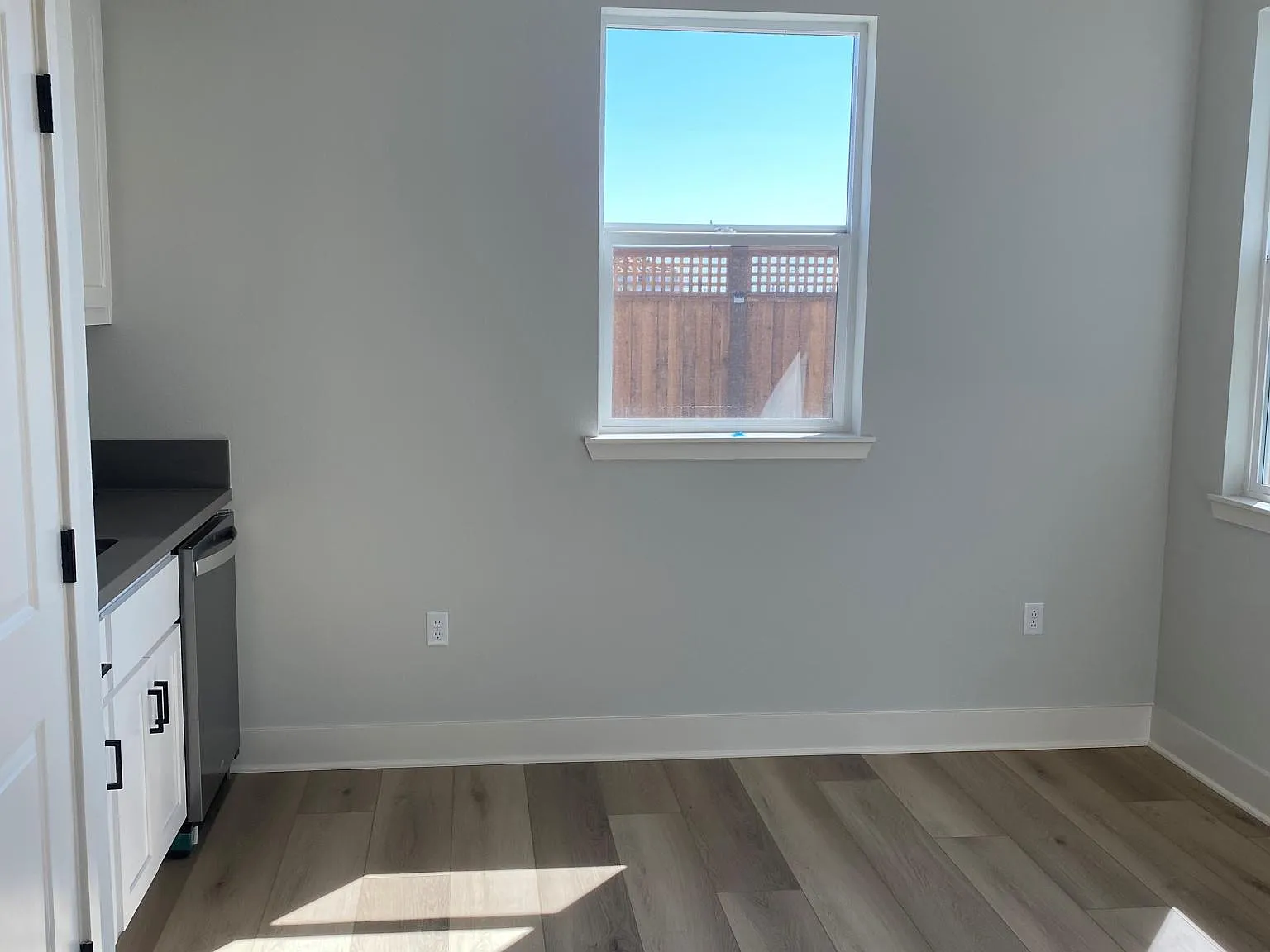 3168 Needham Ave — Photo 3