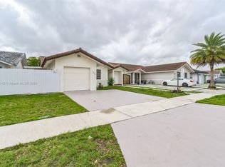 14984 SW 58th St, Miami, FL 33193