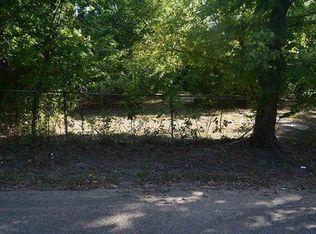 1411 W Sherman St, Paris, TX 75460