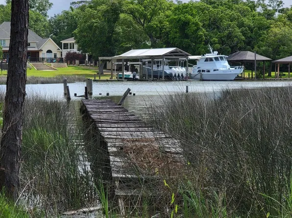 14512 Porteaux Bay Dr, Biloxi, MS 39532