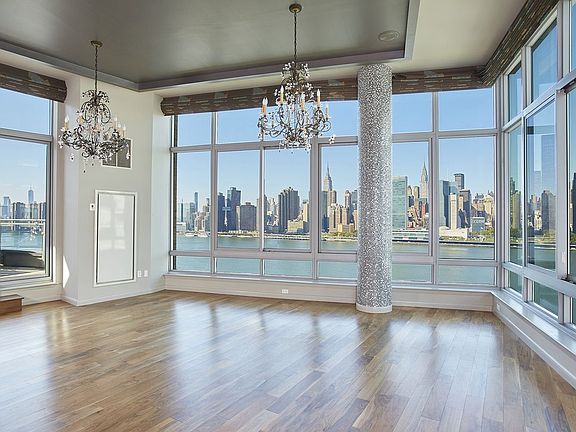 2nd image of 4630 Center Blvd Penthouse 5