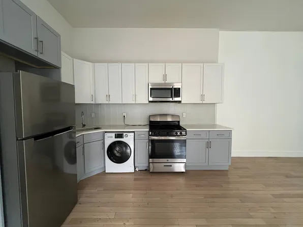 11 Gifford Ave #56E, Jersey City, NJ 07304