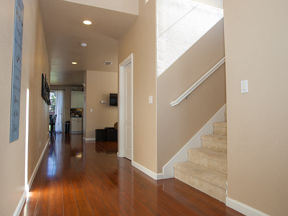 2nd image of 508 Faulkner Ct