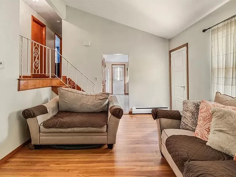11 Boyden St #1 — Photo 10