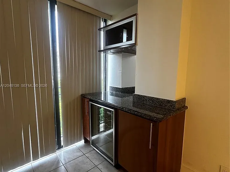 16919 N Bay Rd #710 — Photo 5