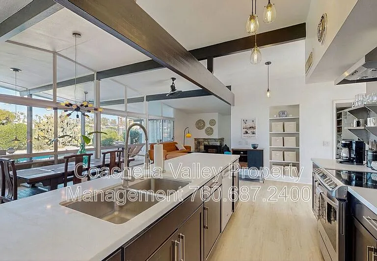 43709 Louisiana St — Photo 9