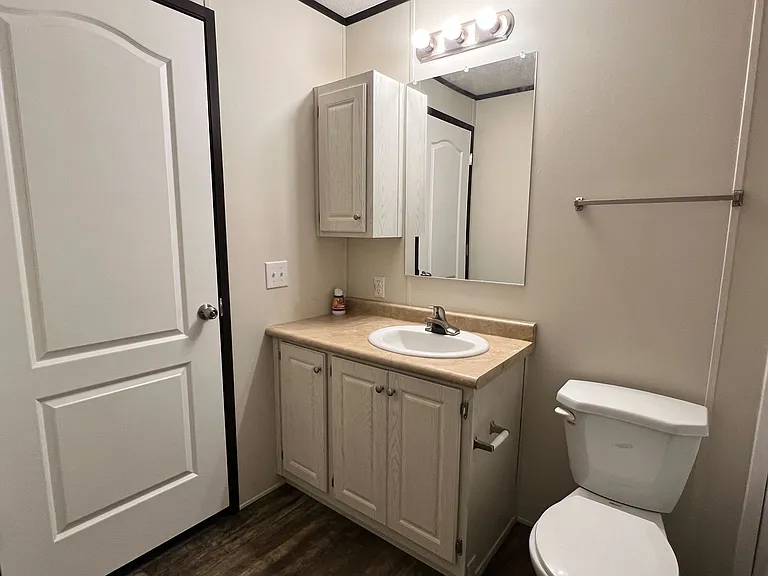 25214 Gratiot Ave #141 — Photo 17