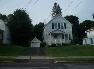 8 Stearns St, Massena, NY 13662