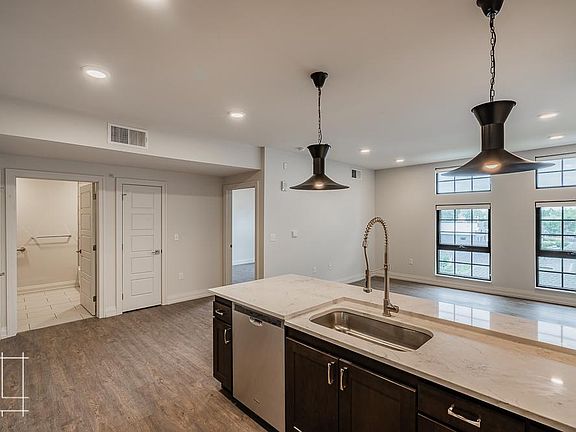 3rd image of 1112 N 4th St #410
