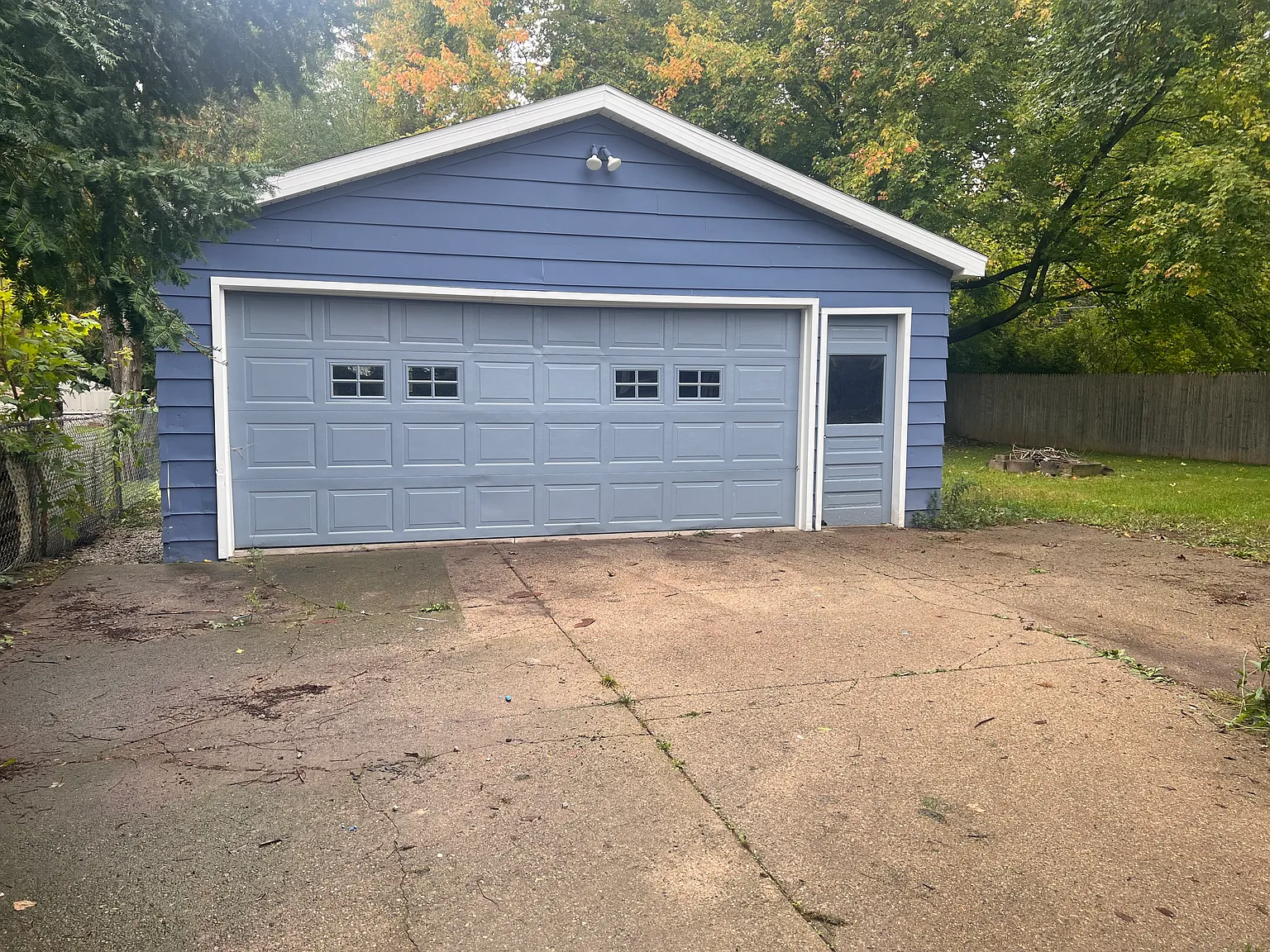 3 bed, 1120 sqft, $2,250 — Photo 3
