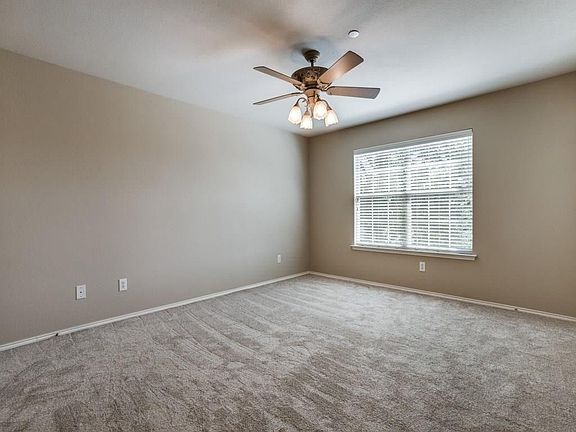 5th image of 4531 Woodsboro Ln