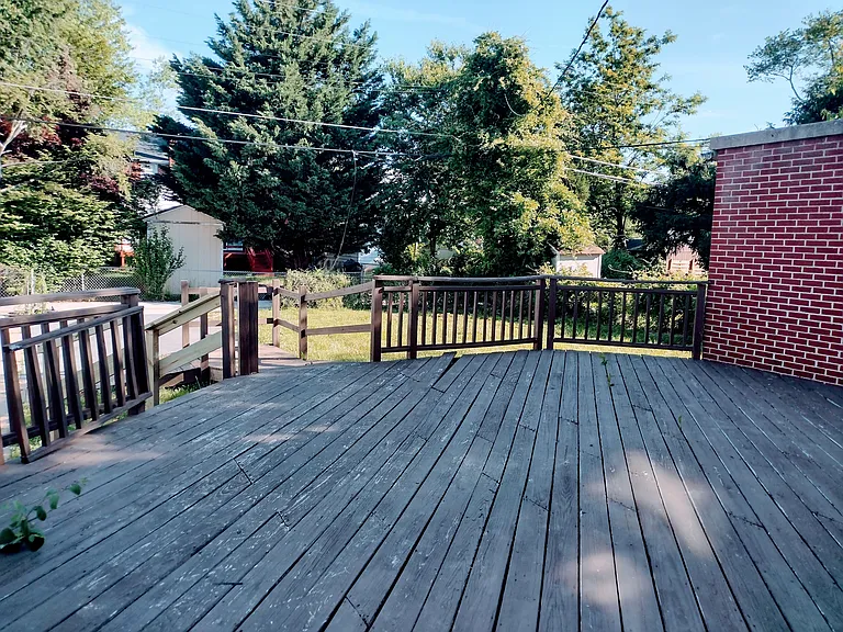 4204 Colonial Rd — Photo 46