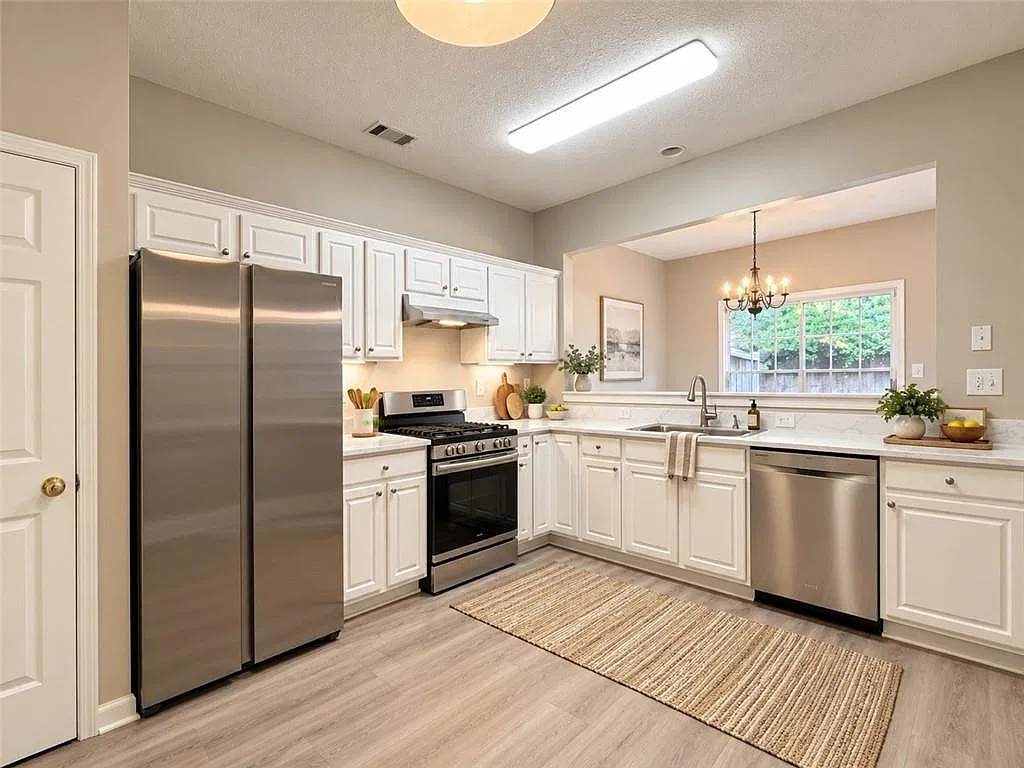3 bed, 2.5 bath, 1788 sqft, $2,150 — Photo 2