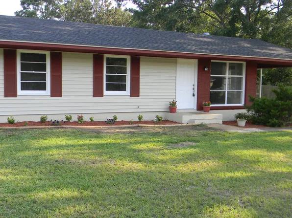 8061 Valmoral Dr, Mobile, AL 36619