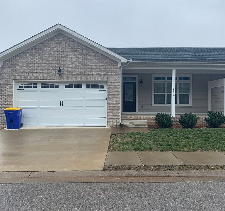 1st image of 806 Denzil Ave