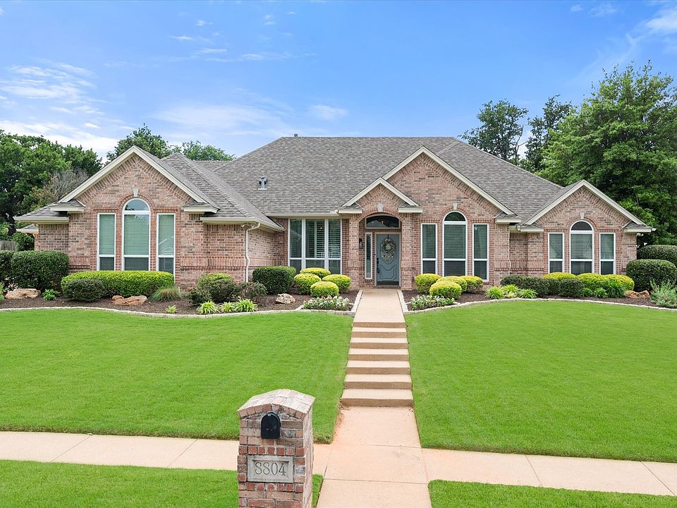 1st image of 8804 Thornbridge Dr