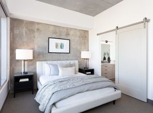 AVE Phoenix Sky, Phoenix, AZ 85003