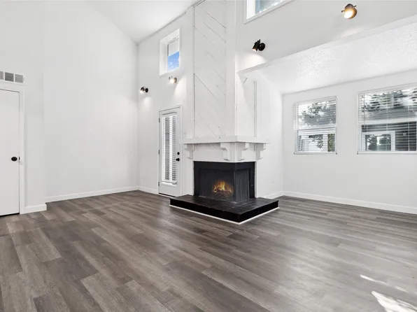 9696 Walnut St APT 1801, Dallas, TX 75243