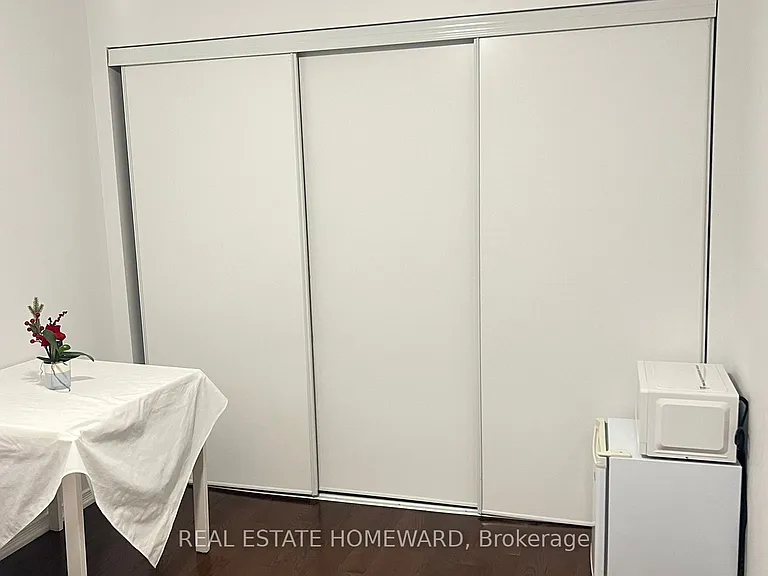 1226 Leslie Dr #2 — Photo 3