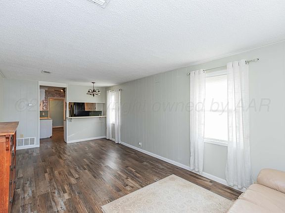 5th image of 206 W 4th St