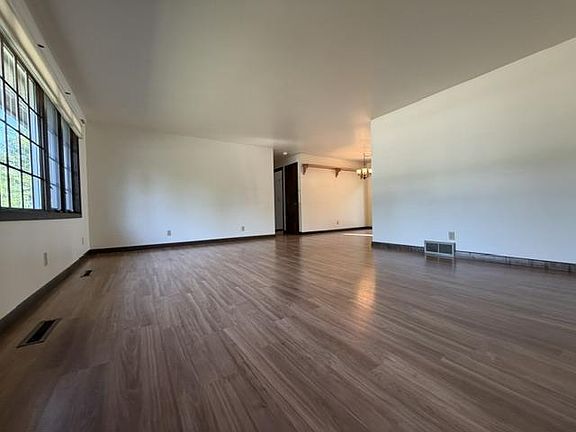 2nd image of 2520 30TH STREET