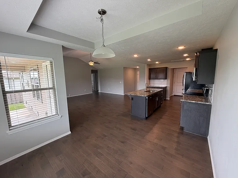 730 E Penzance Cir — Photo 8