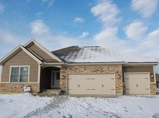 2301 Larkspur Dr, Troy, OH 45373