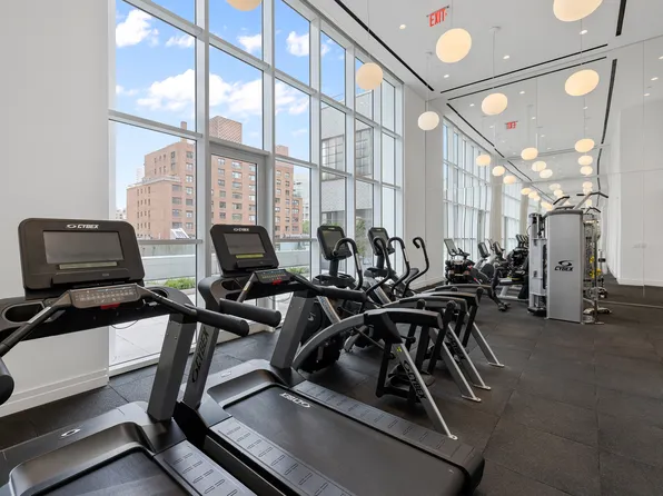 200 East 59th Street 17C image 11 of 12