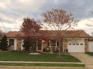 19 5th Ave, Monroe Township, NJ 08831