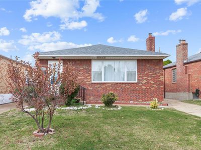 6431 E Ct, Saint Louis, MO, 63116