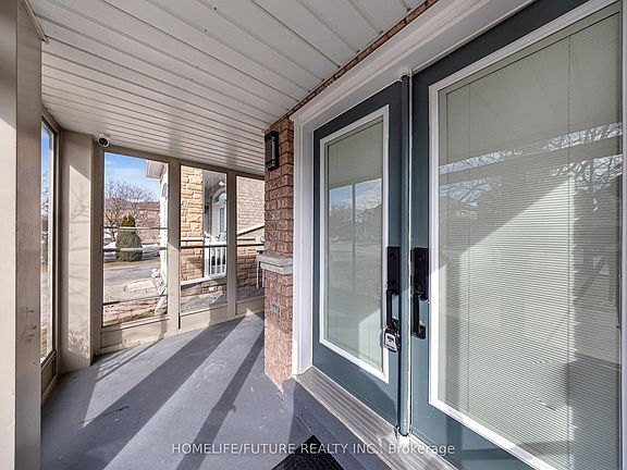 5th image of 262 Helen Ave