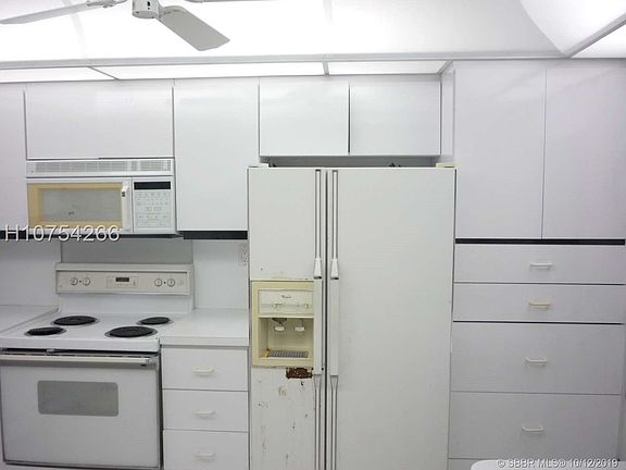 3rd image of 361 S Hollybrook Dr APT 201
