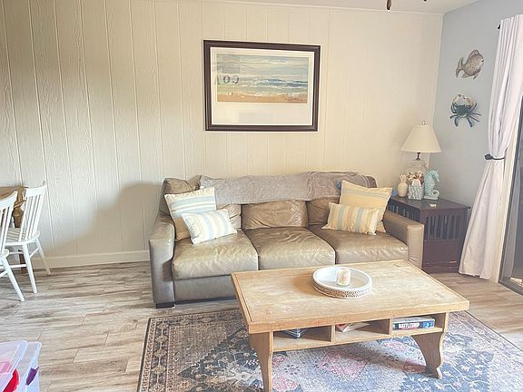 3rd image of 2107 Bayhouse Dr