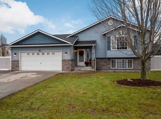 8424 N Cloverleaf Dr, Hayden Lake, ID 83835