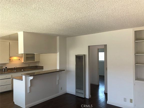 2nd image of 2302 Larch St APT 6