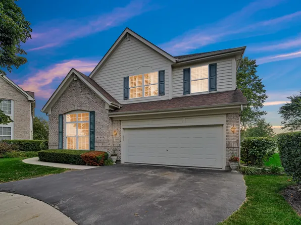 2033 Inverness Dr, Vernon Hills, IL 60061