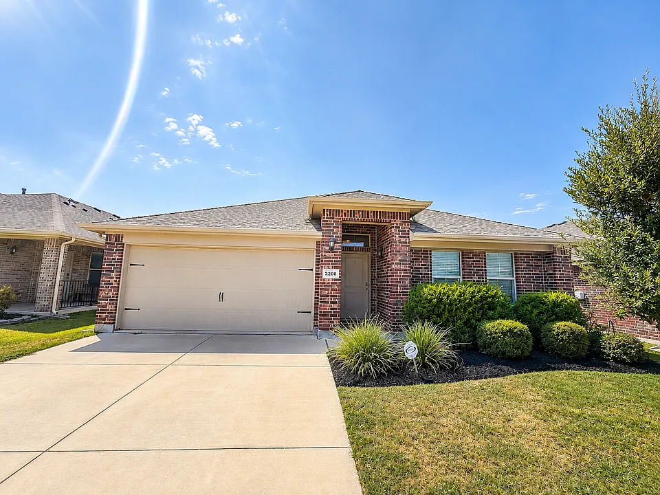 2208 Sadlers Creek Ln