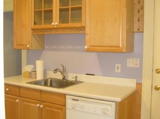 25 4th St #2, Norwalk, CT 06855