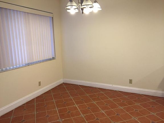 3rd image of 204 Stratford #O-2050