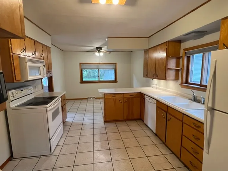 510 Maxon St — Photo 6