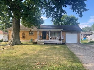 1822 Adams St, Coshocton, OH 43812