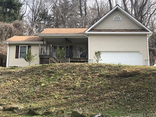 1st image of 550 Lyndhurst Dr